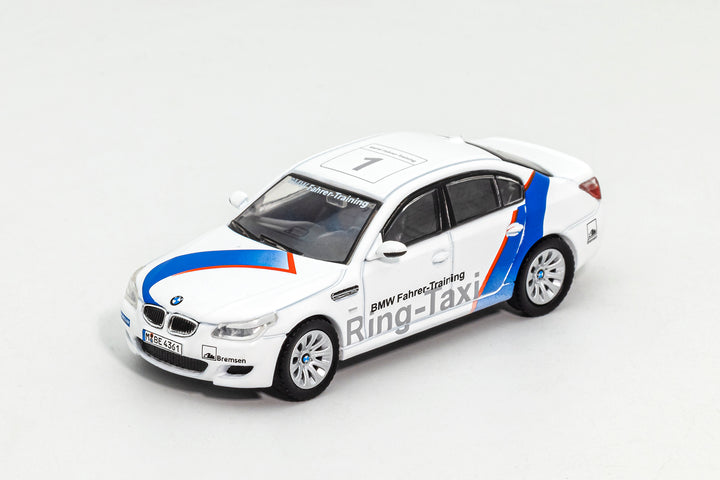 [Preorder] Shadow 1:64 BMW M5 E60 (2 Versions)