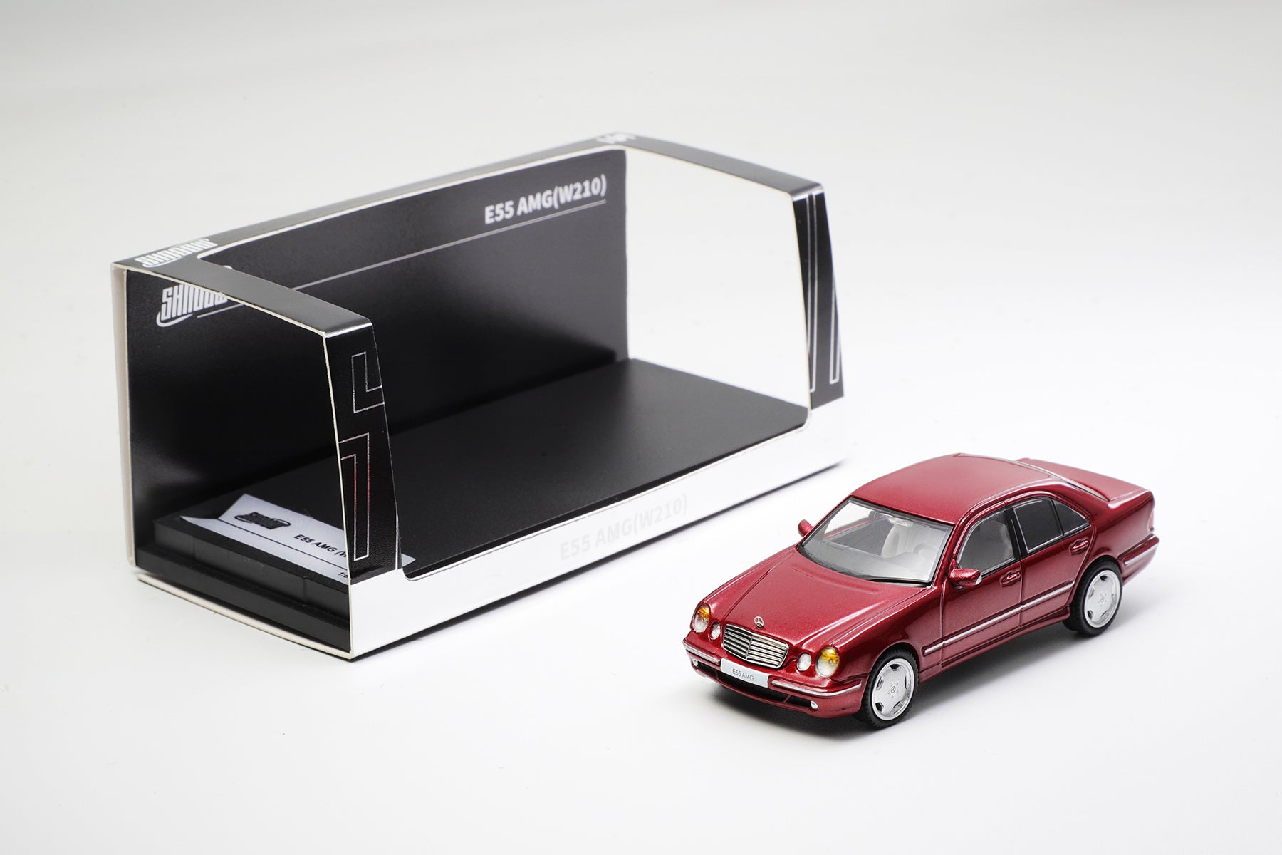 1/64メルセデス・ベンツ E55 AMG ミニカー Shadow 1:64 Mercedes-Benz E55 AMG (2 Colours) – Horizon Diecast
