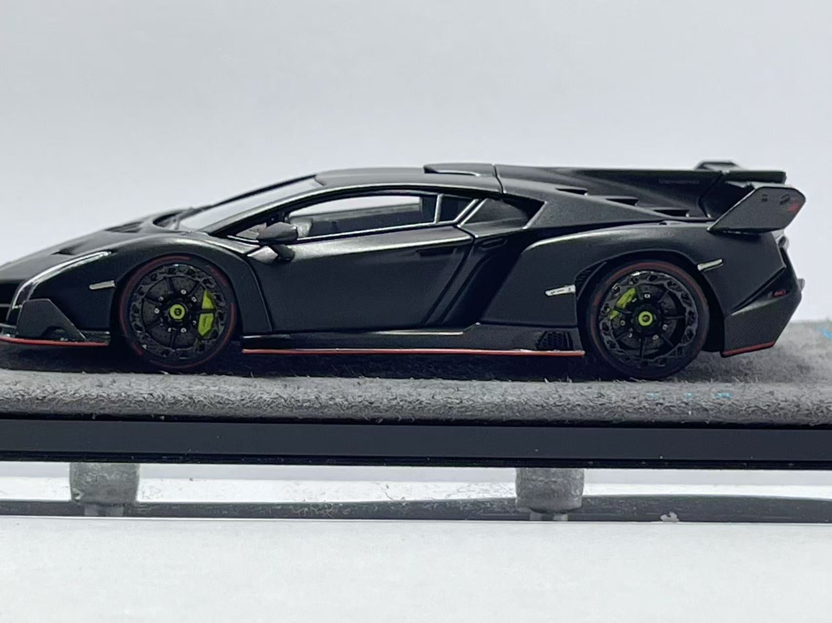 DMH 1:64 Lamborghini Veneno (2 Colours) – Horizon Diecast