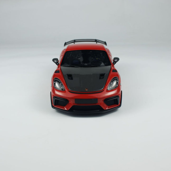 Minichamps 1:18 Caymen 718 Caymen GT4 RS Weissach Package