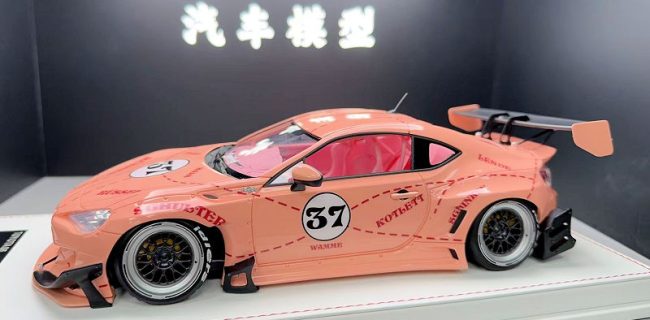 ENGUP 1:18 Toyota GR86 (2 Variants)