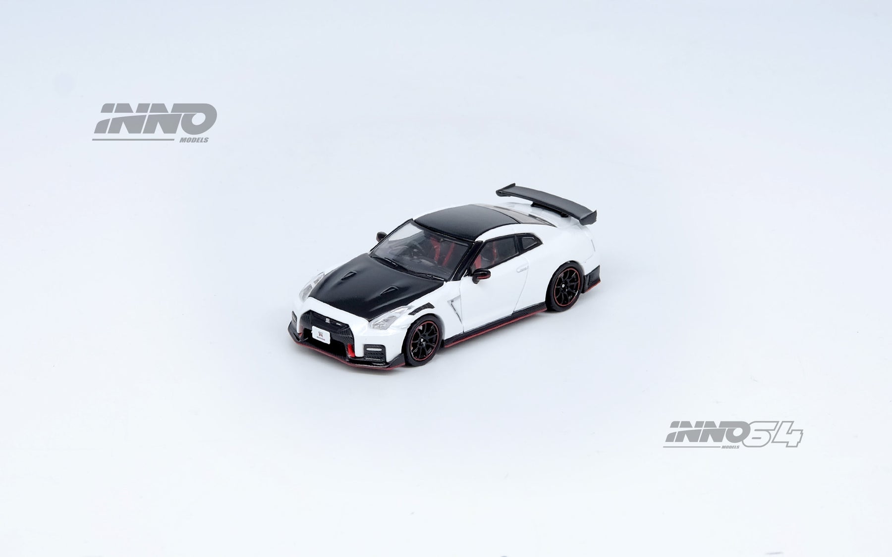 Inno64 1:64 NISSAN GT-R (R35) NISMO White IN64-R35N-WHI – Horizon Diecast