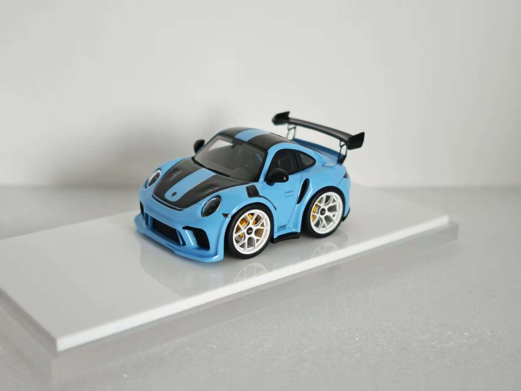 MINICRAFTSMAN 1:64 Porsche 911 GT3RS (3 Colors) – Horizon Diecast