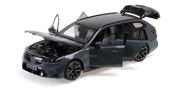 [Preorder] MINICHAMPS 1:18 BMW M5 TOURING - 2024 - GREY METALLIC 110023901