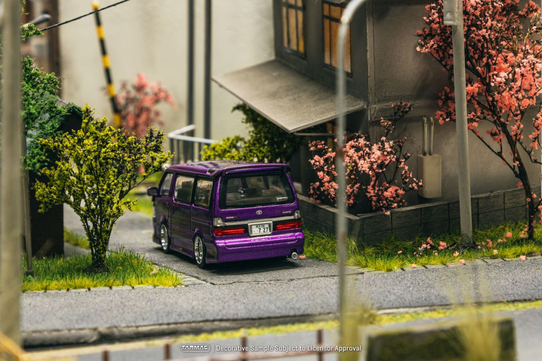 [Preorder] Tarmac Works 1:64 Toyota Hiace Wagon Custom Purple