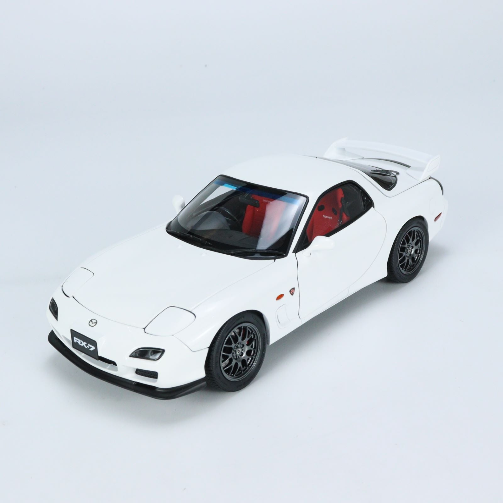 Polar Master 1:18 Mazda RX-7 Spirit R White Diecast Full Open PLM22001 ...