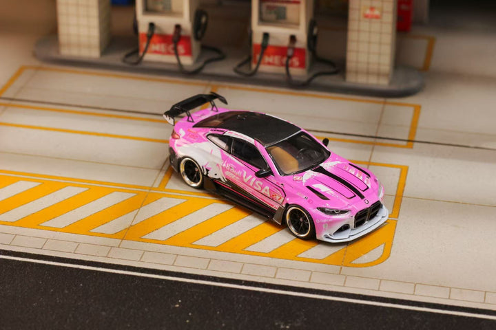 [Preorder] Street Weapon 1:64 BMW G82 M4 Pink Bull Livery