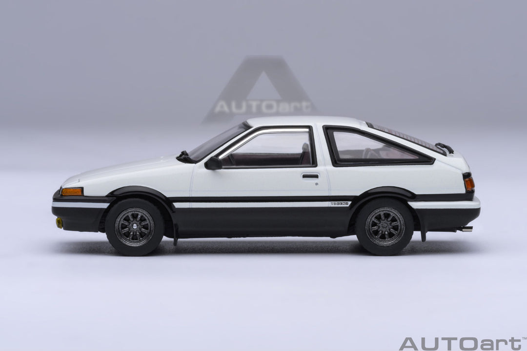 AutoArt 1:64 Toyota Sprinter Trueno "Initial D" 20031