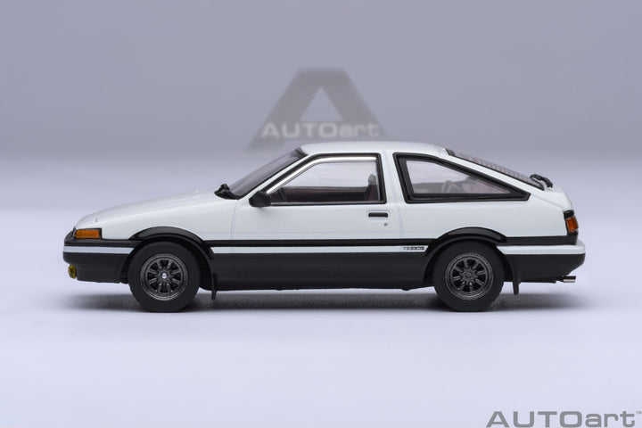 AutoArt 1:64 Toyota Sprinter Trueno "Initial D" 20031