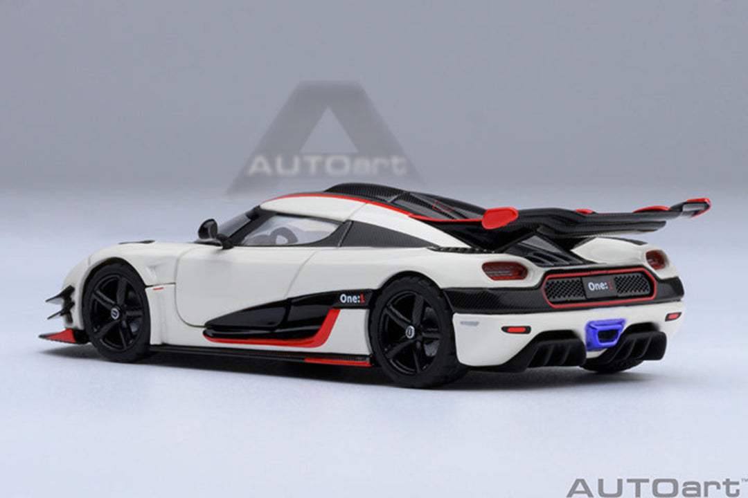 AutoArt 1:64 Koenigsegg One:1 Pebble White 20041