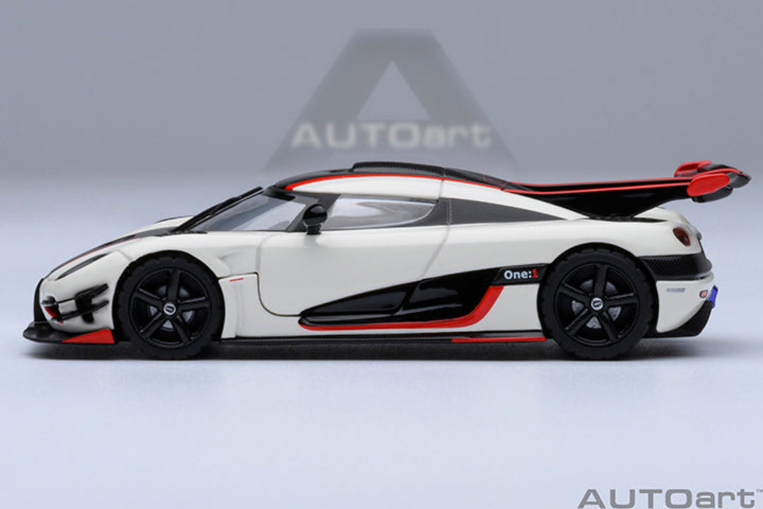 [Preorder] AutoArt 1:64 Koenigsegg One:1 Pebble White 20041