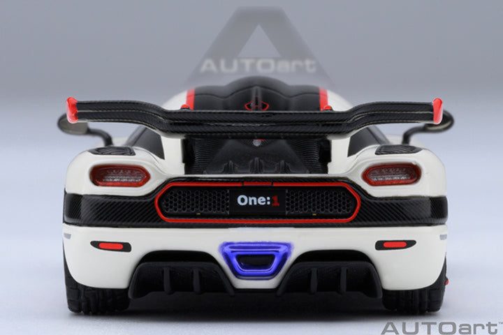 [Preorder] AutoArt 1:64 Koenigsegg One:1 Pebble White 20041