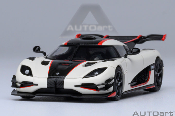 AutoArt 1:64 Koenigsegg One:1 Pebble White 20041