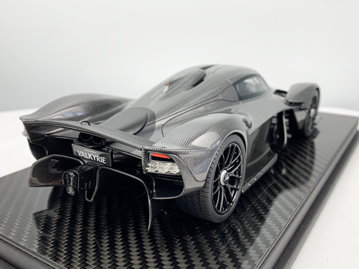 [Preorder] Frontiart 1:18 Aston Martin Valkyrie (2 Colors) F106-60/F106-13