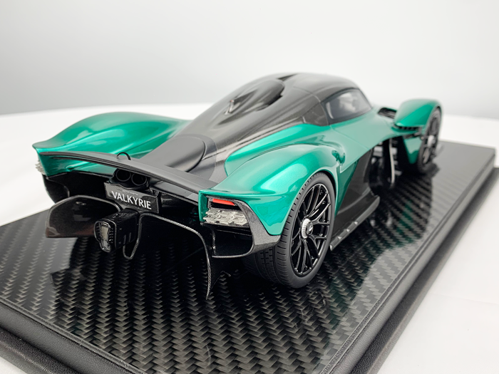 [Preorder] Frontiart 1:18 Aston Martin Valkyrie (2 Colors) F106-60/F106-13