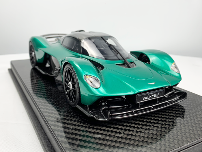 [Preorder] Frontiart 1:18 Aston Martin Valkyrie (2 Colors) F106-60/F106-13