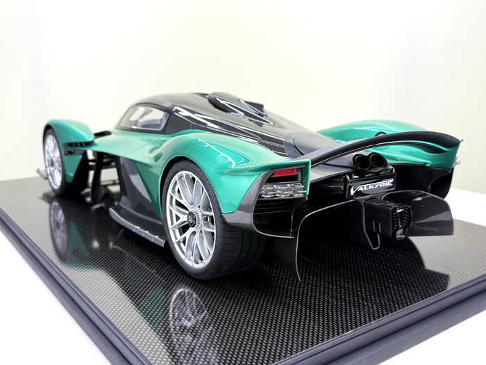 [Preorder] Frontiart 1:8 Aston Martin Valkyrie British Green F144-60