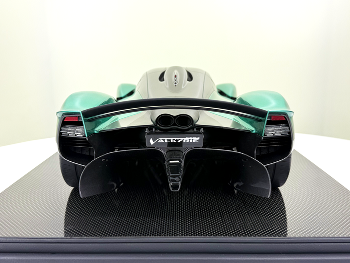 [Preorder] Frontiart 1:8 Aston Martin Valkyrie British Green F144-60