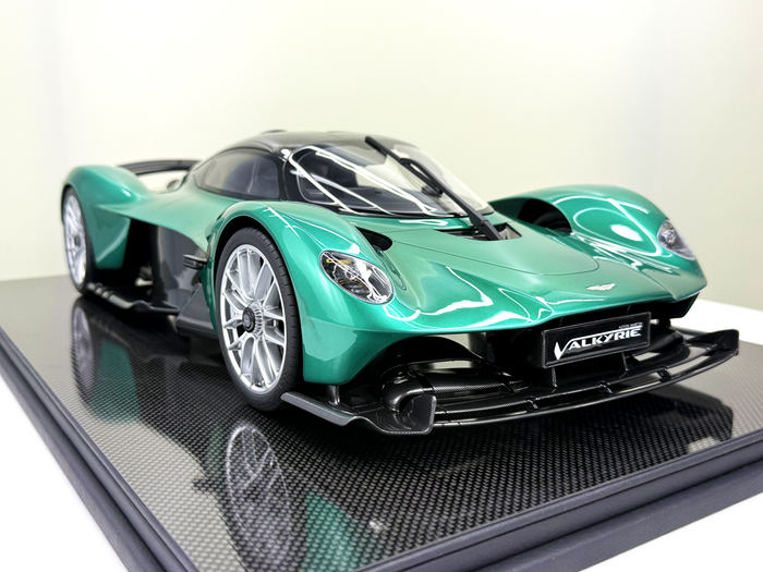 [Preorder] Frontiart 1:8 Aston Martin Valkyrie British Green F144-60