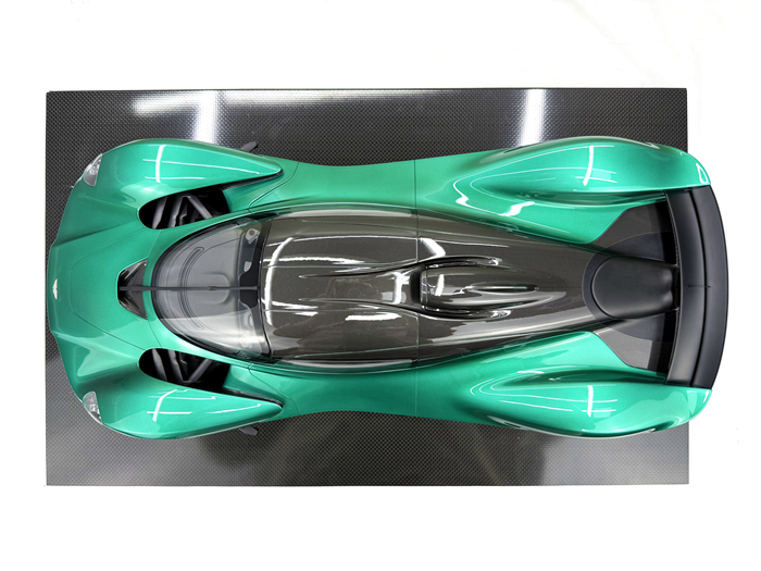 [Preorder] Frontiart 1:8 Aston Martin Valkyrie British Green F144-60