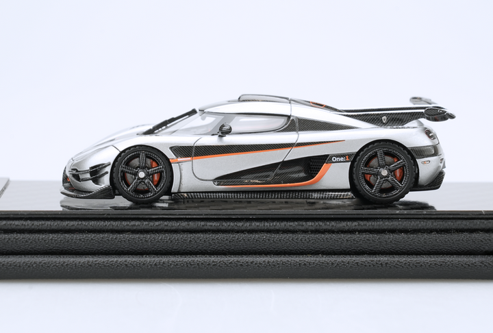 Frontiart 1:64 Koenigsegg One:1 Silver Open Resin Model F150-10