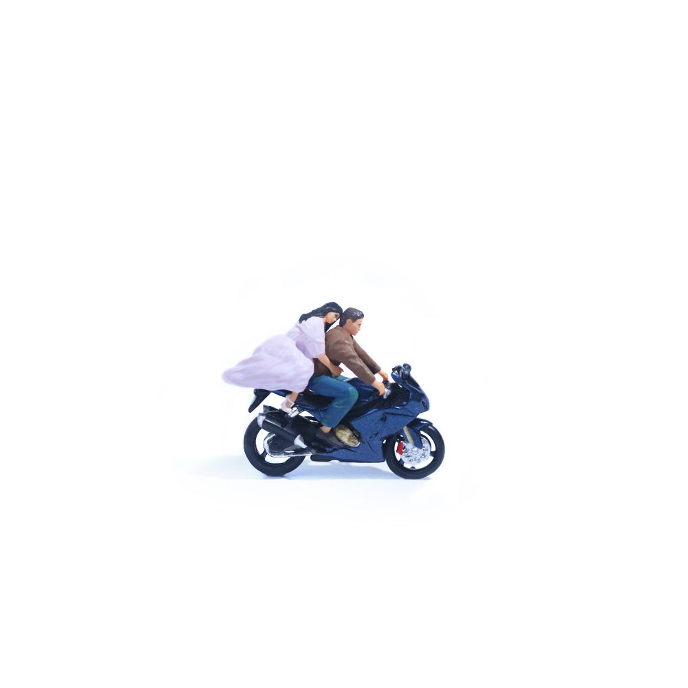 [Preorder] MoreArt 1:64 SUZUKI DEEP BLUE MOTORCYCLE COUPLE MO222165