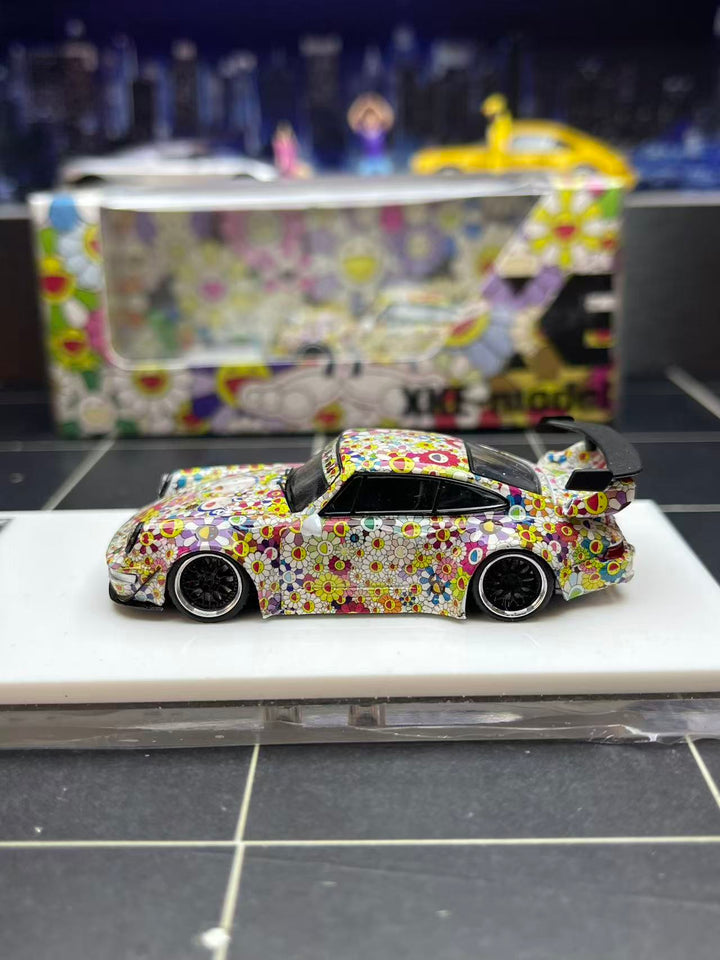 XKE 1:64 Porsche RWB964 - Takashi Murakami Livery