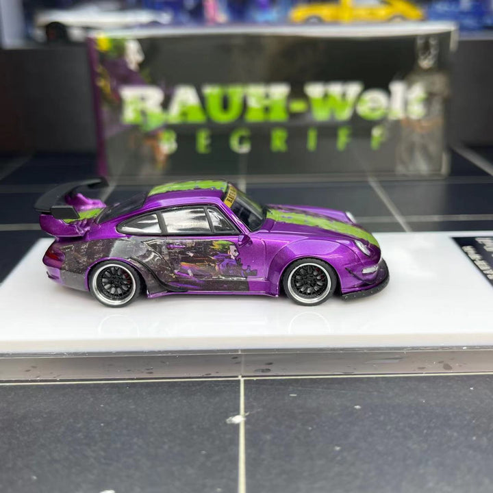 [Preorder] XKE 1:64 Porsche RWB 993 - Batman and Joker Livery