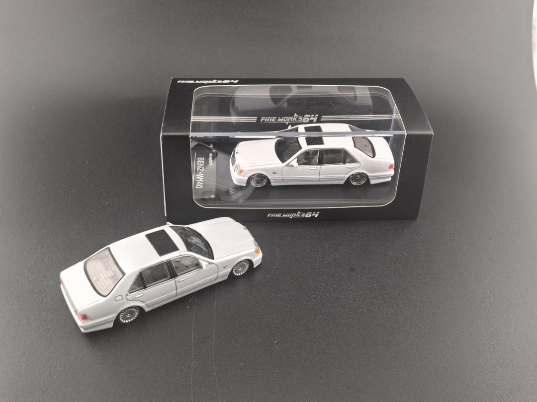 Fine works 1:64 Mercedes BENZ W140 - Pearl White