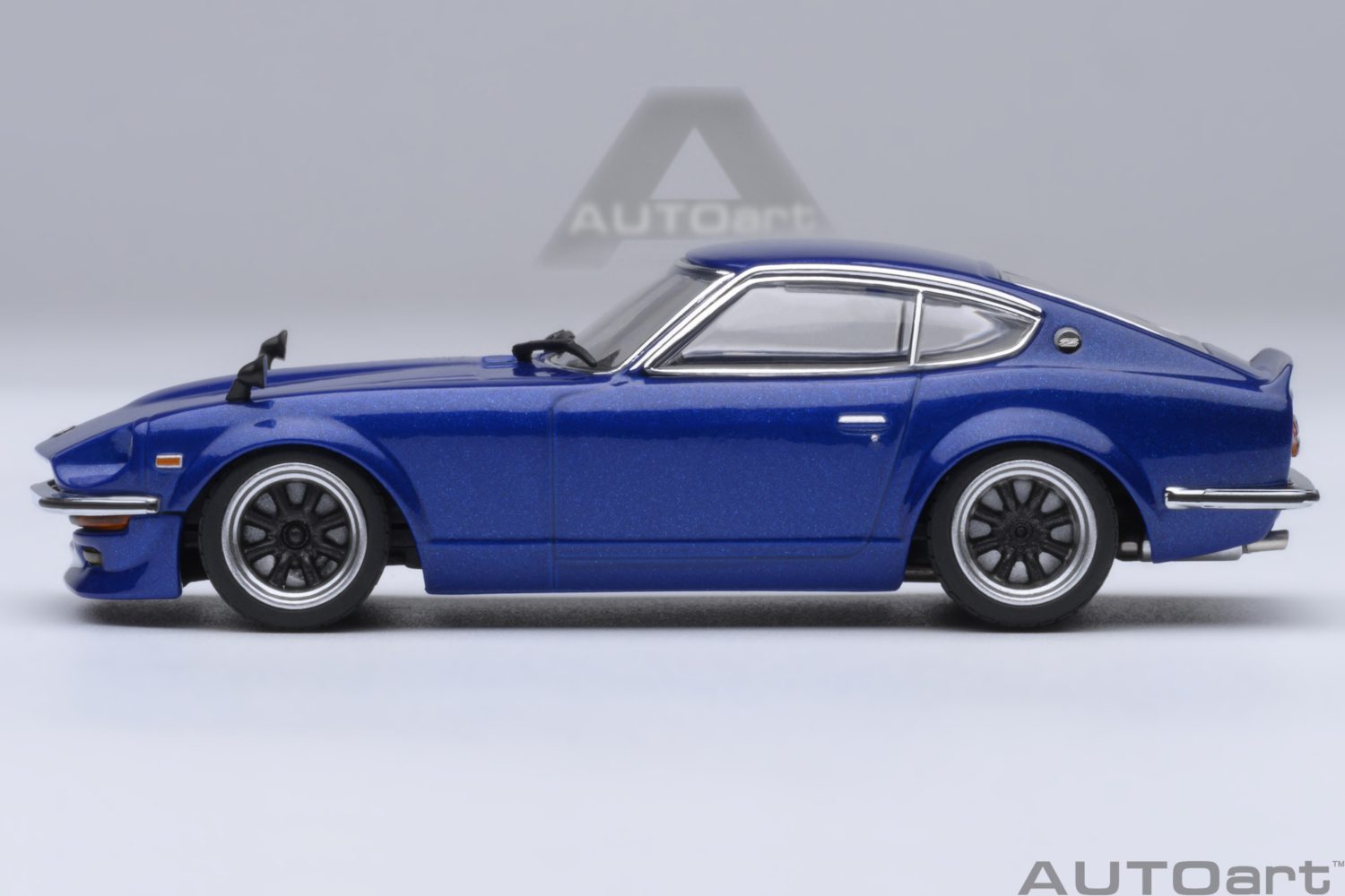 AutoArt 1:64 Nissan Fairlady Z Wangan Midnight Akuma no Z, Comic