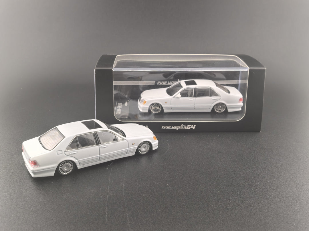 Fine works 1:64 Mercedes BENZ W140 - Pearl White