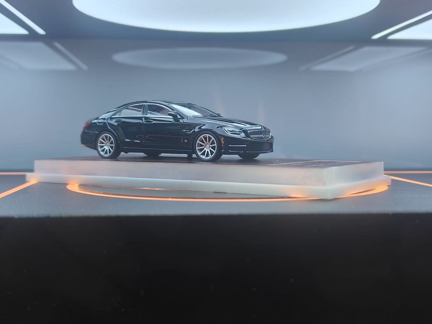 MJ Model 1:64 Mercedes Benz AMG cls63 Sedan version Early Style (3