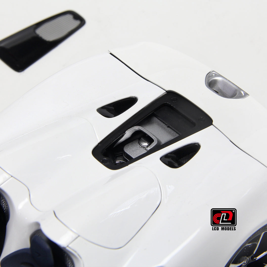 [Preorder] LCD 1:18 McLaren ELVA - White LCD18015-WH