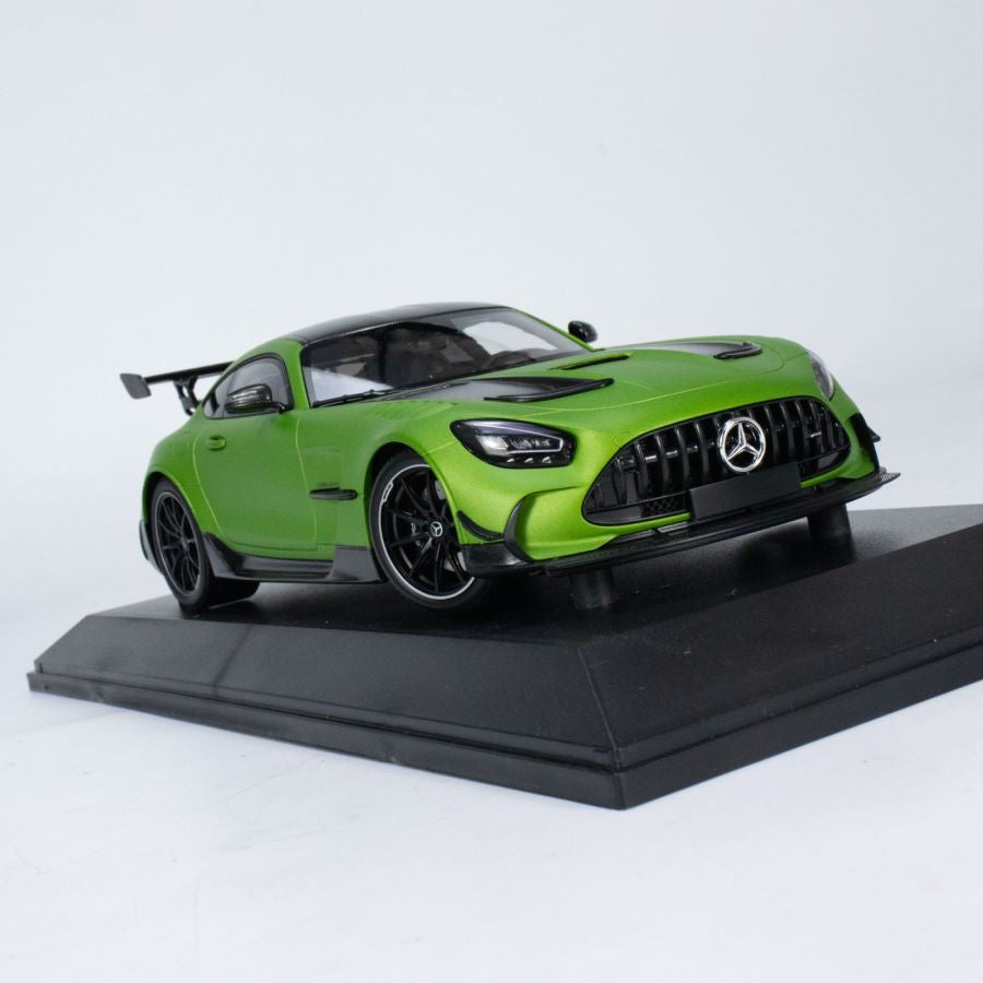 MINICHAMPS 1:18 MERCEDES-AMG GT BLACK SERIES - 2020 MATT GREEN METALLIC