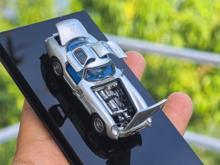[Preorder] YS Model 1:64 Mercedes-BENZ 300SLR Ulunhot - SIlver