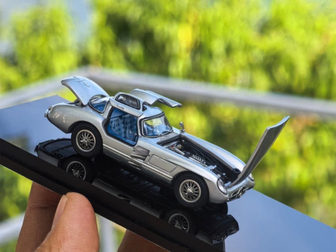 [Preorder] YS Model 1:64 Mercedes-BENZ 300SLR Ulunhot - SIlver