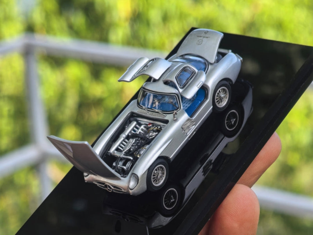 [Preorder] YS Model 1:64 Mercedes-BENZ 300SLR Ulunhot - SIlver