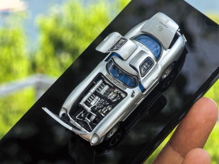 [Preorder] YS Model 1:64 Mercedes-BENZ 300SLR Ulunhot - SIlver