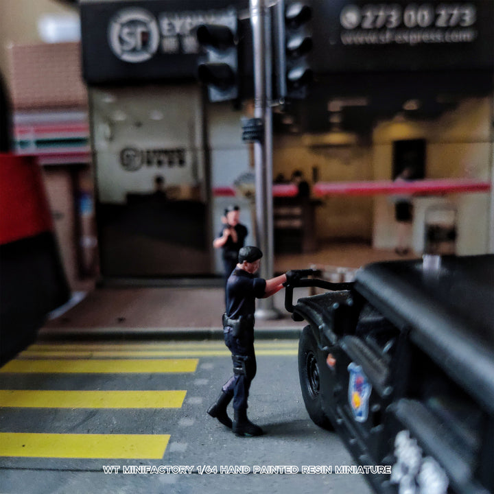 [Preorder] WT Minifactory 1:64 Hong Kong-style Police and gangster (2 Versions) WT2025061609