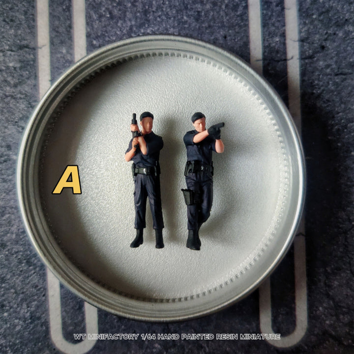 [Preorder] WT Minifactory 1:64 Hong Kong-style Police and gangster (2 Versions) WT2025061609