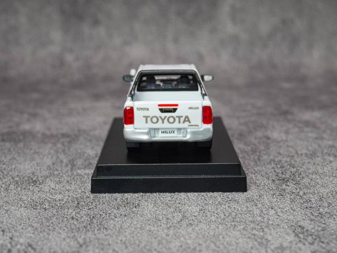 [Preorder] Ebbro Model 1:64 Toyota Hilux - White