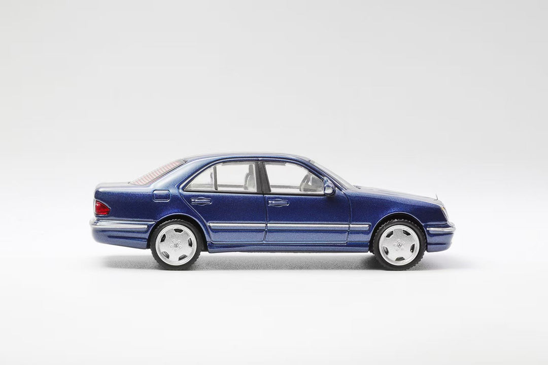 [Preorder] Shadow 1:64 Mercedes-Benz E55 AMG Blue(LHD) LL-043-273