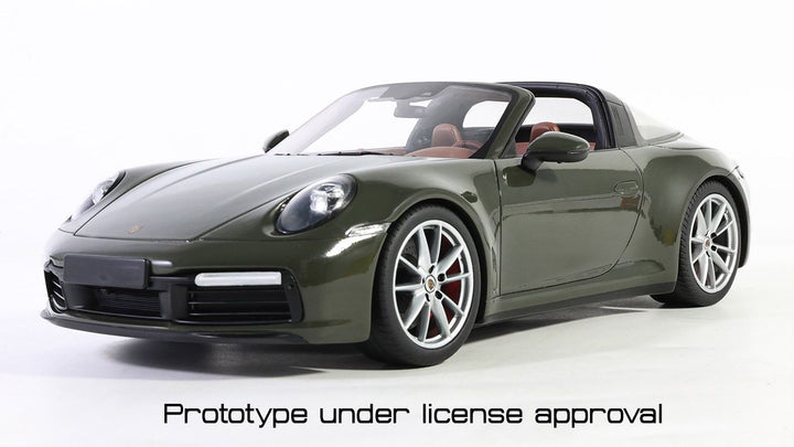 GT Spirit 1:18 PORSCHE 911 (992) TARGA 4S 2020 PTS BLACK OLIVE GREEN