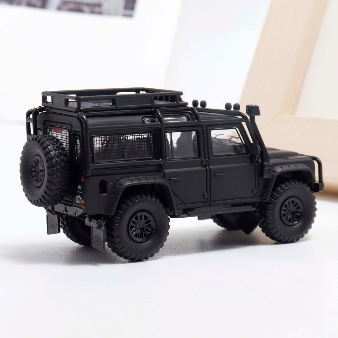 [Preorder] Master x Decode 1:64 Land Rover Defender 4X4 (5 Colours)