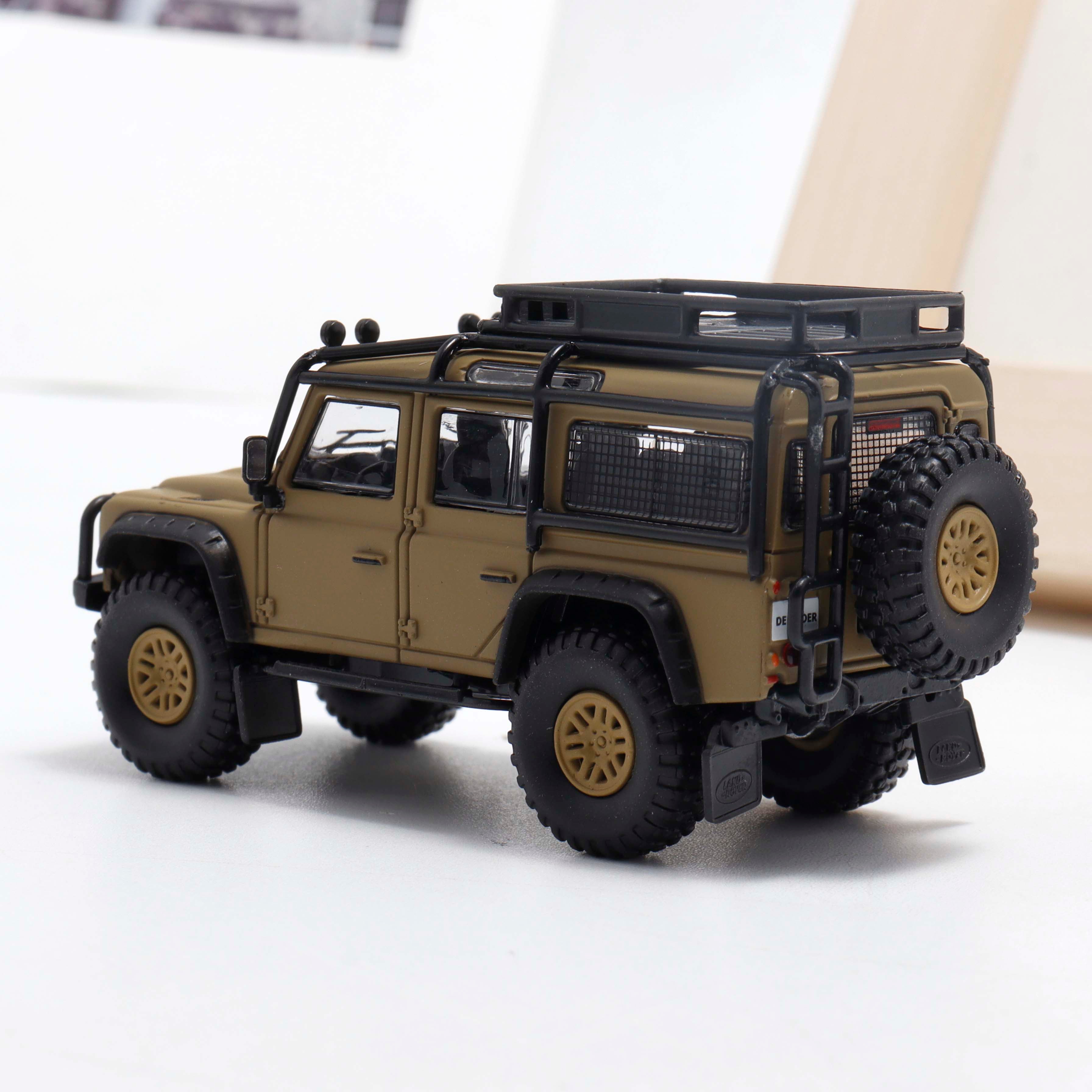 Master x Decode 1:64 Land Rover Defender 4X4 (5 Colours) – Horizon