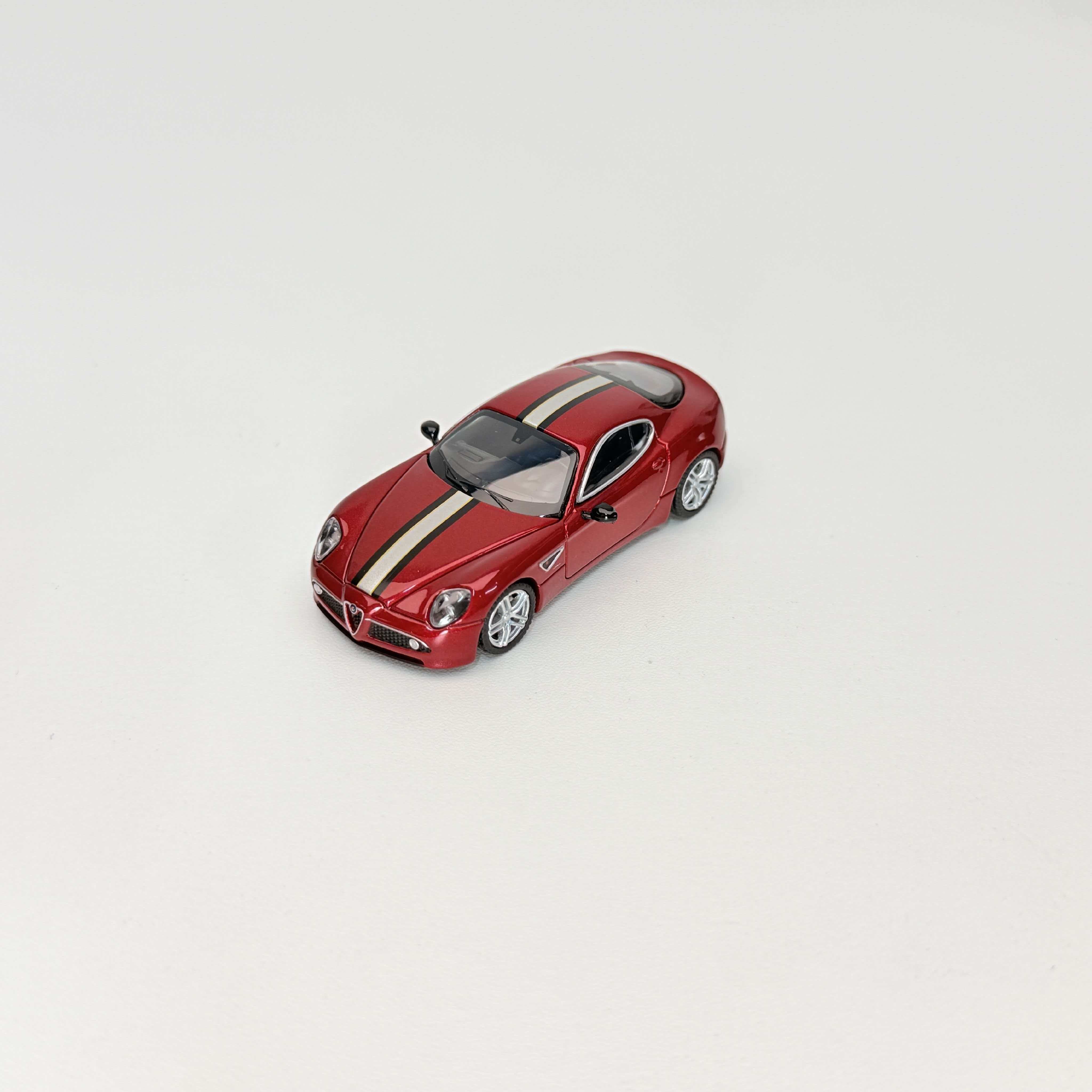 Preorder] MOTORHELIX 1:64 Alfa Romeo 8C Competizione Red with Gray