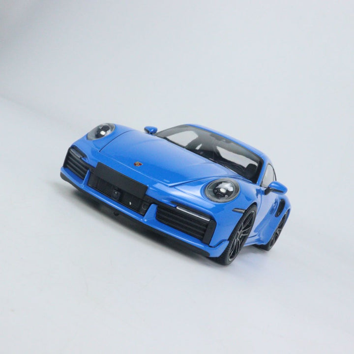 MINICHAMPS 1:18 Porsche 911 992 Turbo S (911 Turbo Sport) 113069172