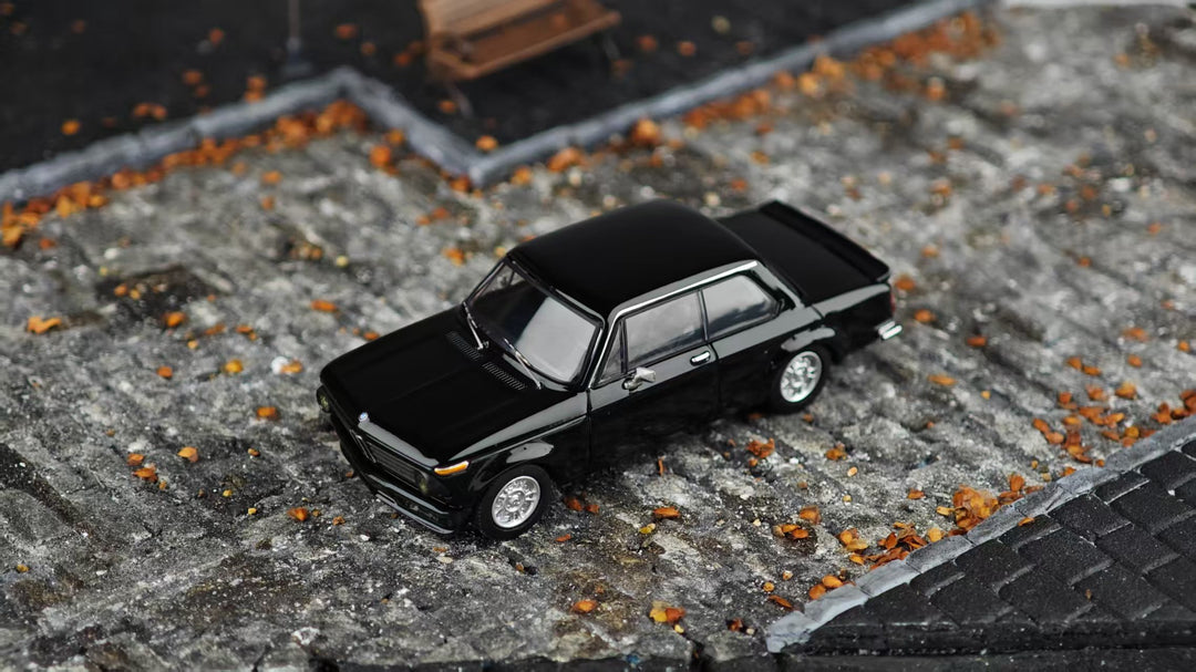 [Preorder] YS Model 1:64 BMW 2002 turbo (3 Colours)