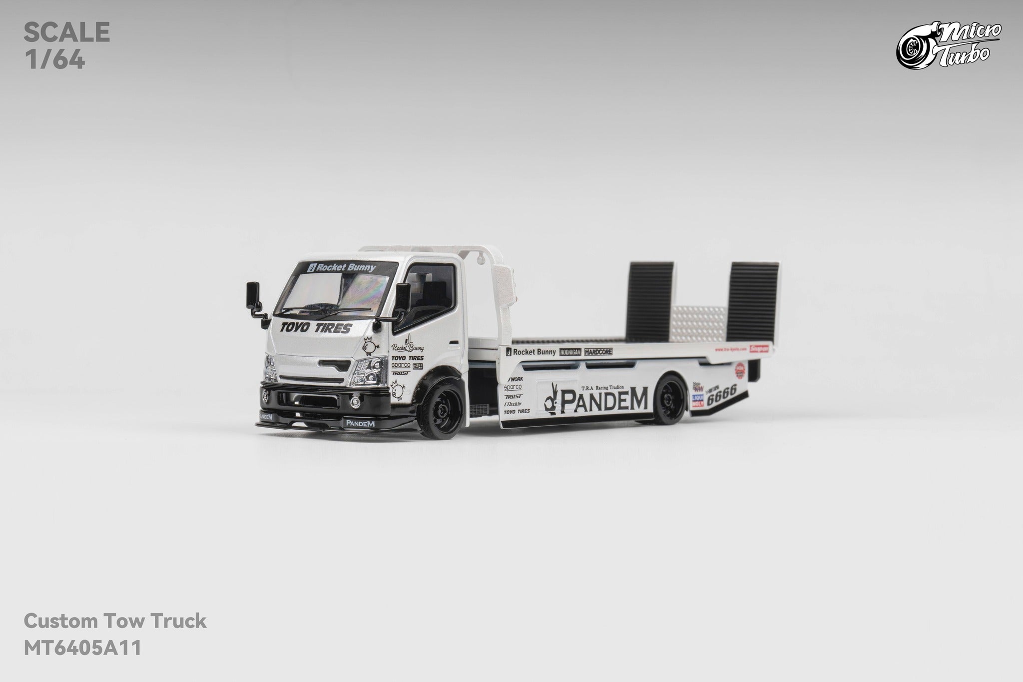 Microturbo 1:64 Custom Tow Truck Rocket Bunny - White MT6405A11