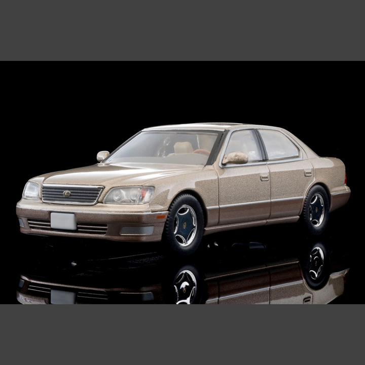 TLVN Tomica Limited Vintage Neo 1:64 1998 LEXUS LS400 (White/ Silver) LV-N
